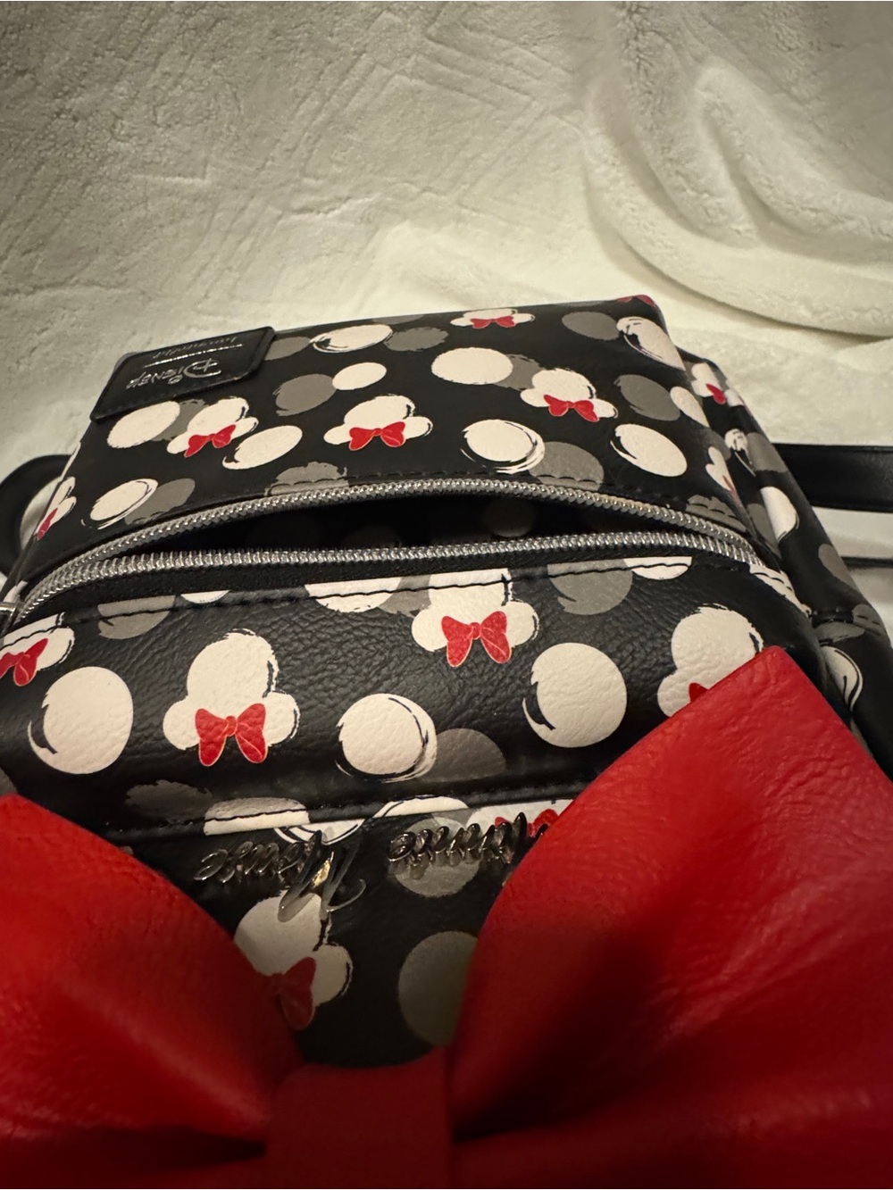 Loungefly Black, White and Red Minnie Mouse Bow Mini Backpack - Picture 7 of 7